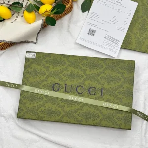 Luxury Gucci Shawl Red Jacquard Winter
