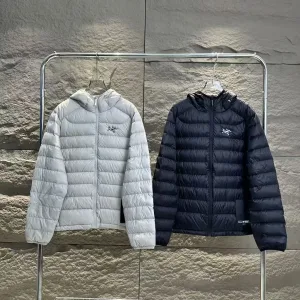 Super Clone Archaeopteryx Outerwear Red Down Nylon Fabric Simple Design Winter Embroidery Zippered Pocket
