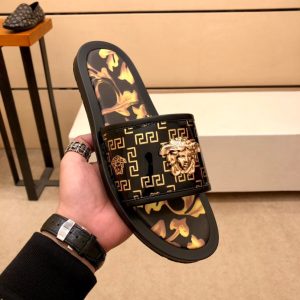 High Quality Luxury Versace Calfskin Slippers For Spring
